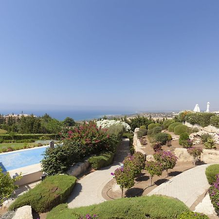 Aphrodite Hills Holiday Residences ภายนอก รูปภาพ