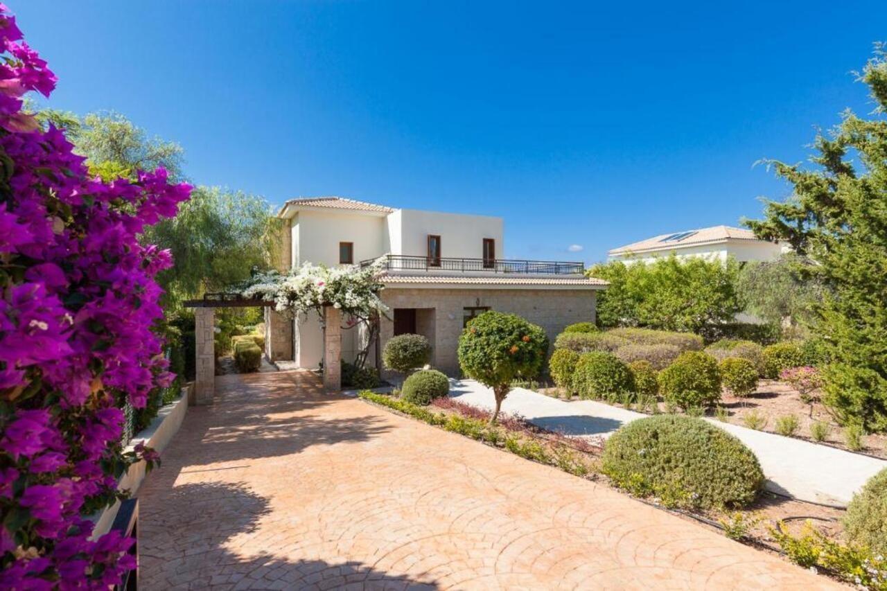 Aphrodite Hills Holiday Residences ภายนอก รูปภาพ