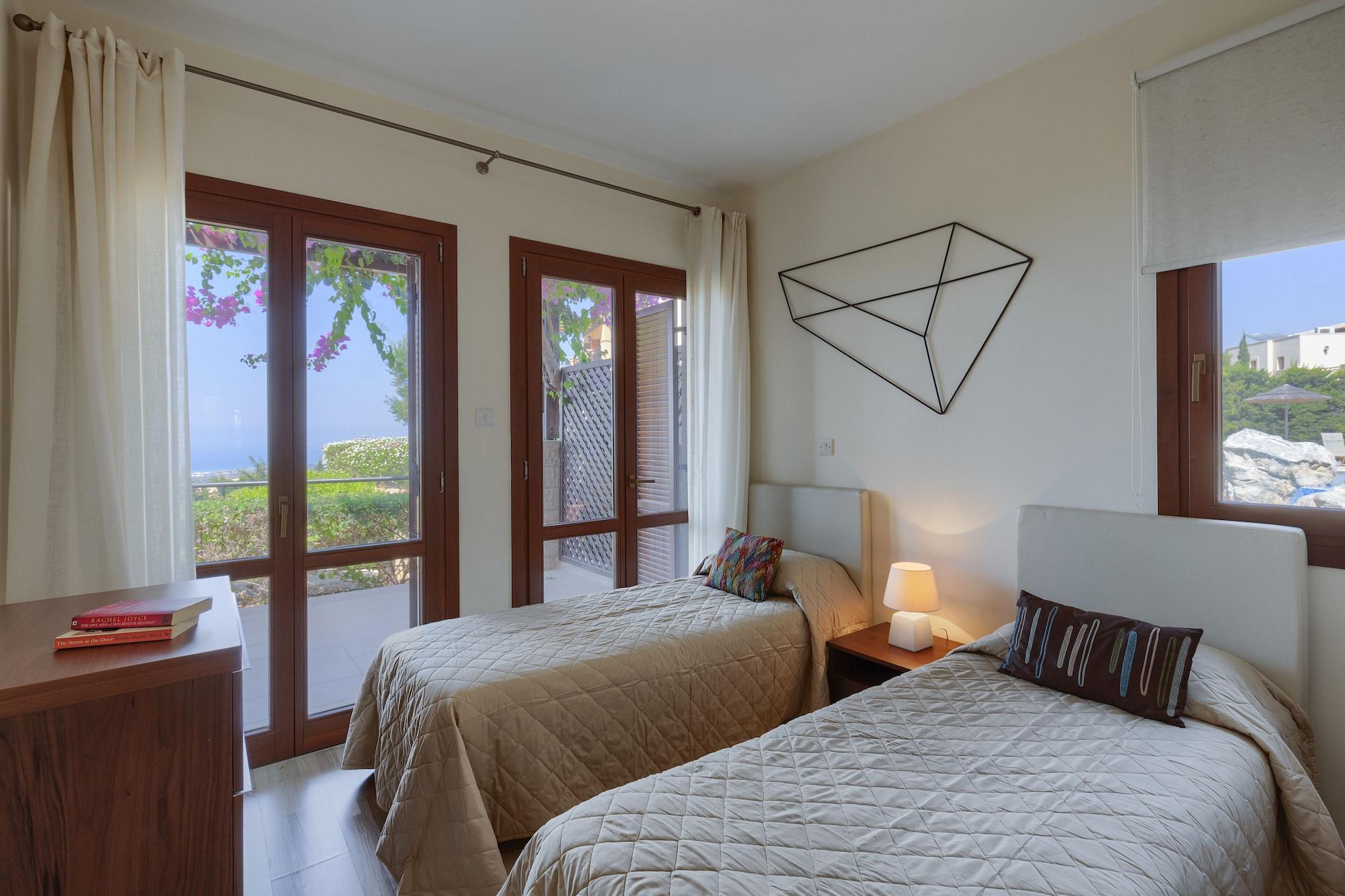 Aphrodite Hills Holiday Residences ภายนอก รูปภาพ