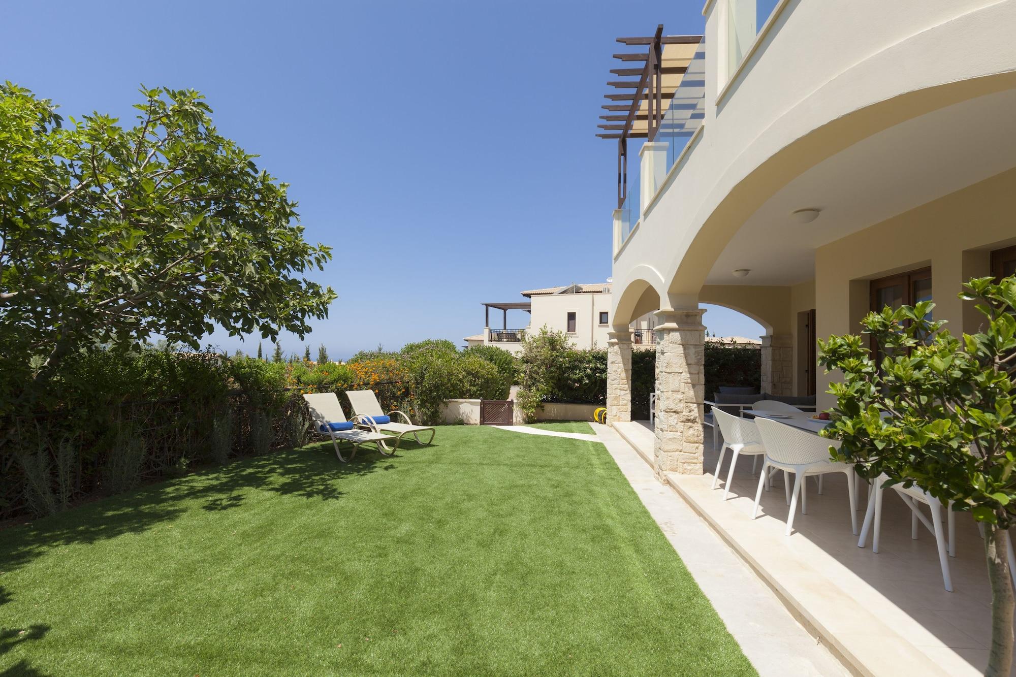 Aphrodite Hills Holiday Residences ภายนอก รูปภาพ